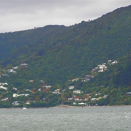 Bush House Bed & Breakfast Lower Hutt Bagian luar foto